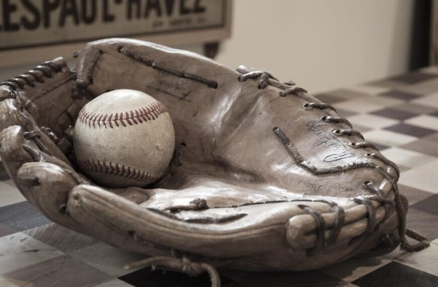 baseball, ball, glove, baseball, baseball, baseball, baseball, baseball-582887.jpg